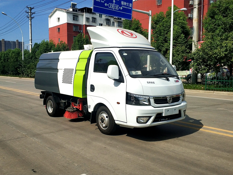 东风途逸扫路車(chē)國(guó)VI蓝牌汽油机